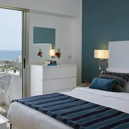 Atlantica Oasis Hotel 4*