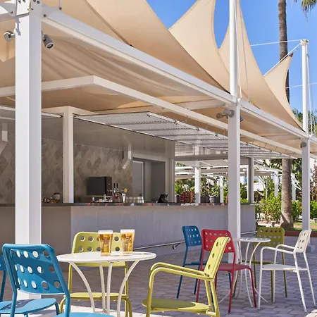 Hotel Atlantica Oasis Limassol